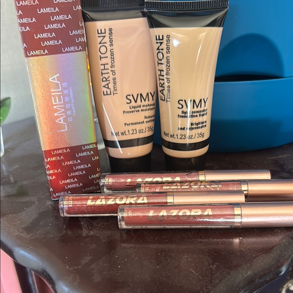 7 piece bundle LAMELIA and LAZORA Makeup Set